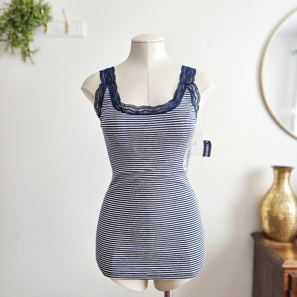 Old Navy Womens Tank Top Medium Navy White Stripe Lace Trim Fitted NWT